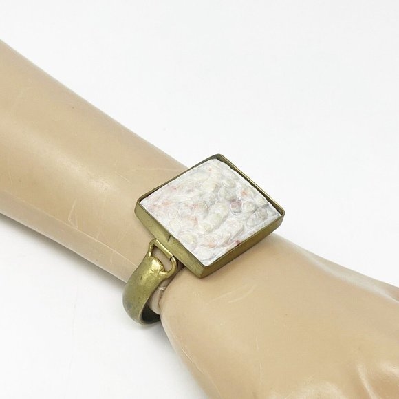 Vintage Gold Tone Brass Chunky Gorara Soapstone Statement Bangle Bracelet - Picture 1 of 10